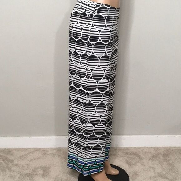 Comfy high waisted stretch border pant. NWT - Picture 3 of 7